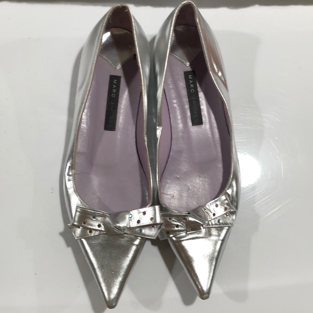 VTG Marc Jacobs silver leather flat shoes Sz 6